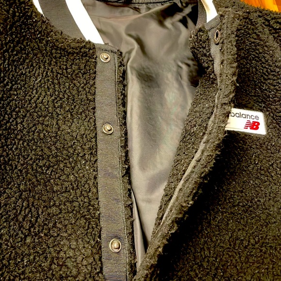 New Balance Black Shearling Jacket - Picture 4 of 6